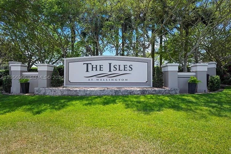 ISLES AT WELLINGTON 1 - Residential