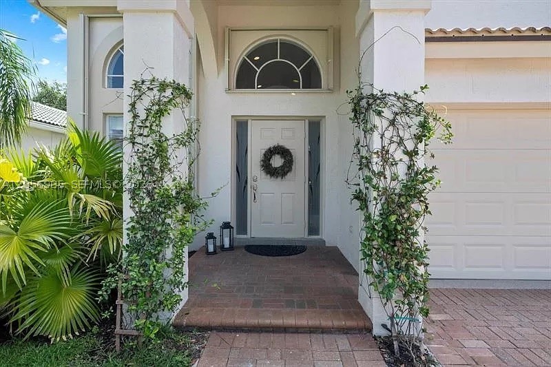 ISLES AT WELLINGTON 1 - Residential