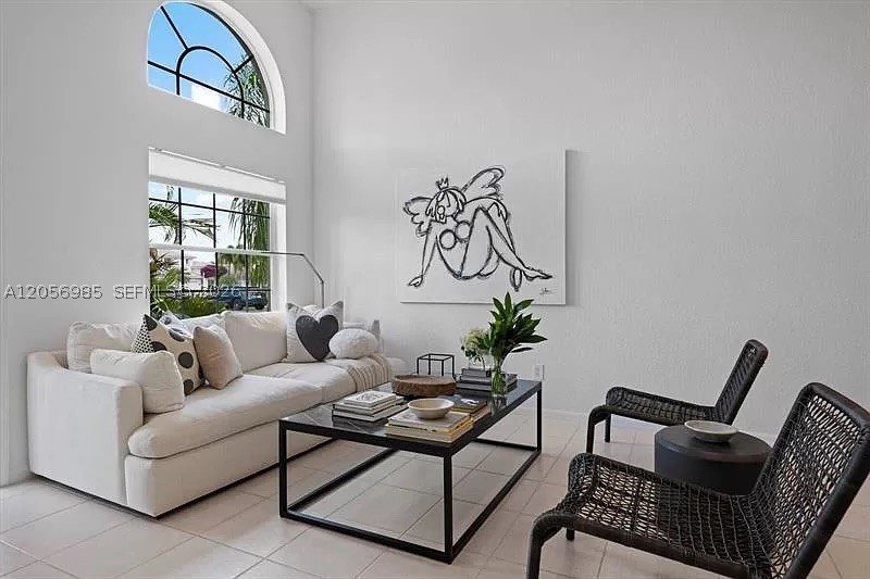 ISLES AT WELLINGTON 1 - Residential