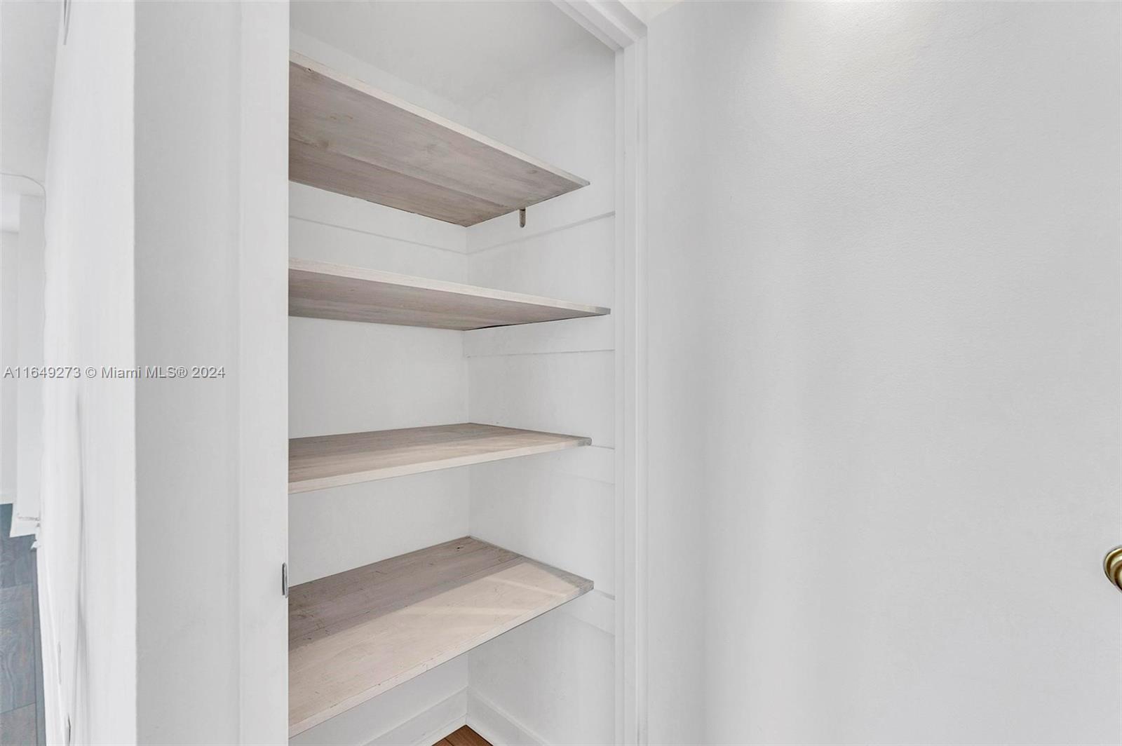 BAY PARK TOWERS CONDO - Residential Lease