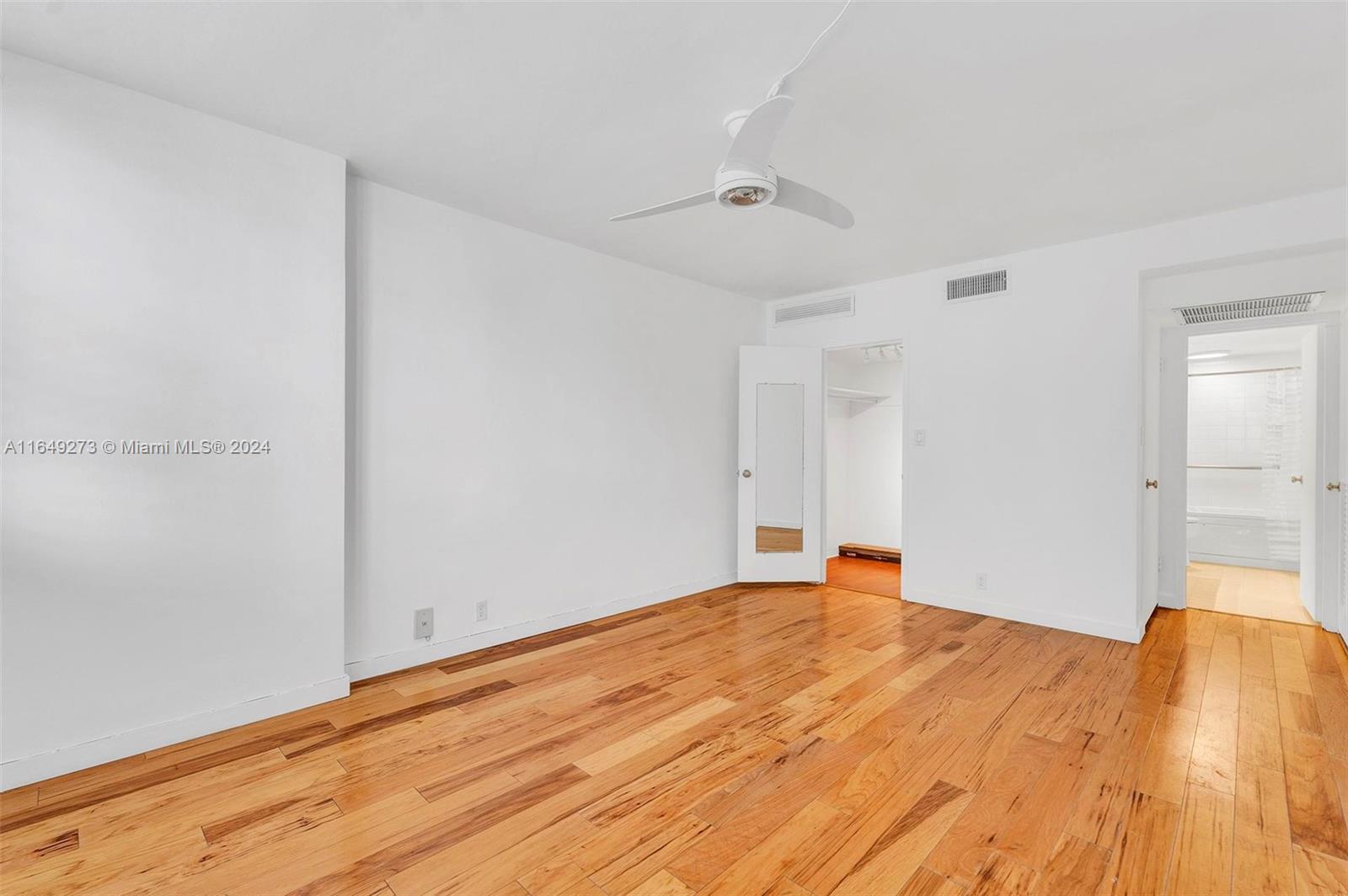 BAY PARK TOWERS CONDO - Residential Lease