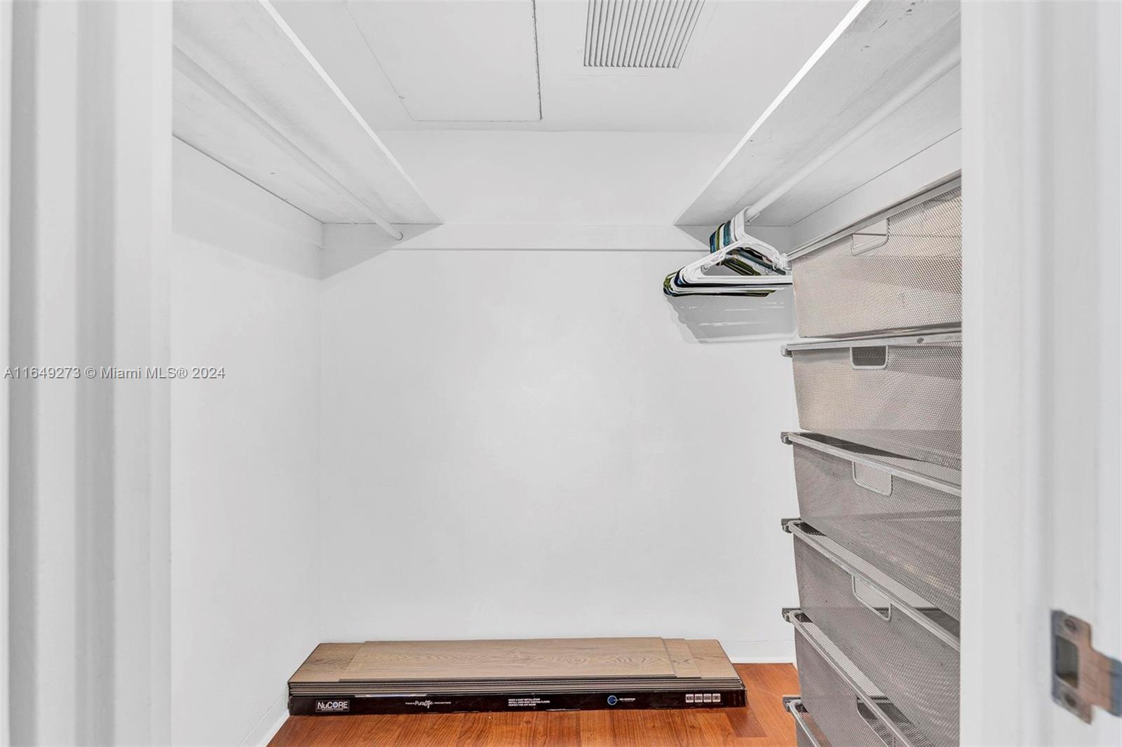 BAY PARK TOWERS CONDO - Residential Lease