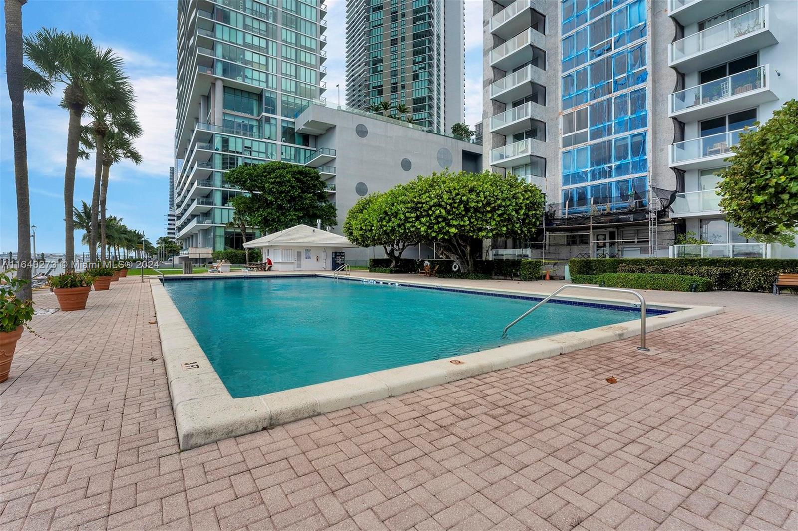 BAY PARK TOWERS CONDO - Residential Lease