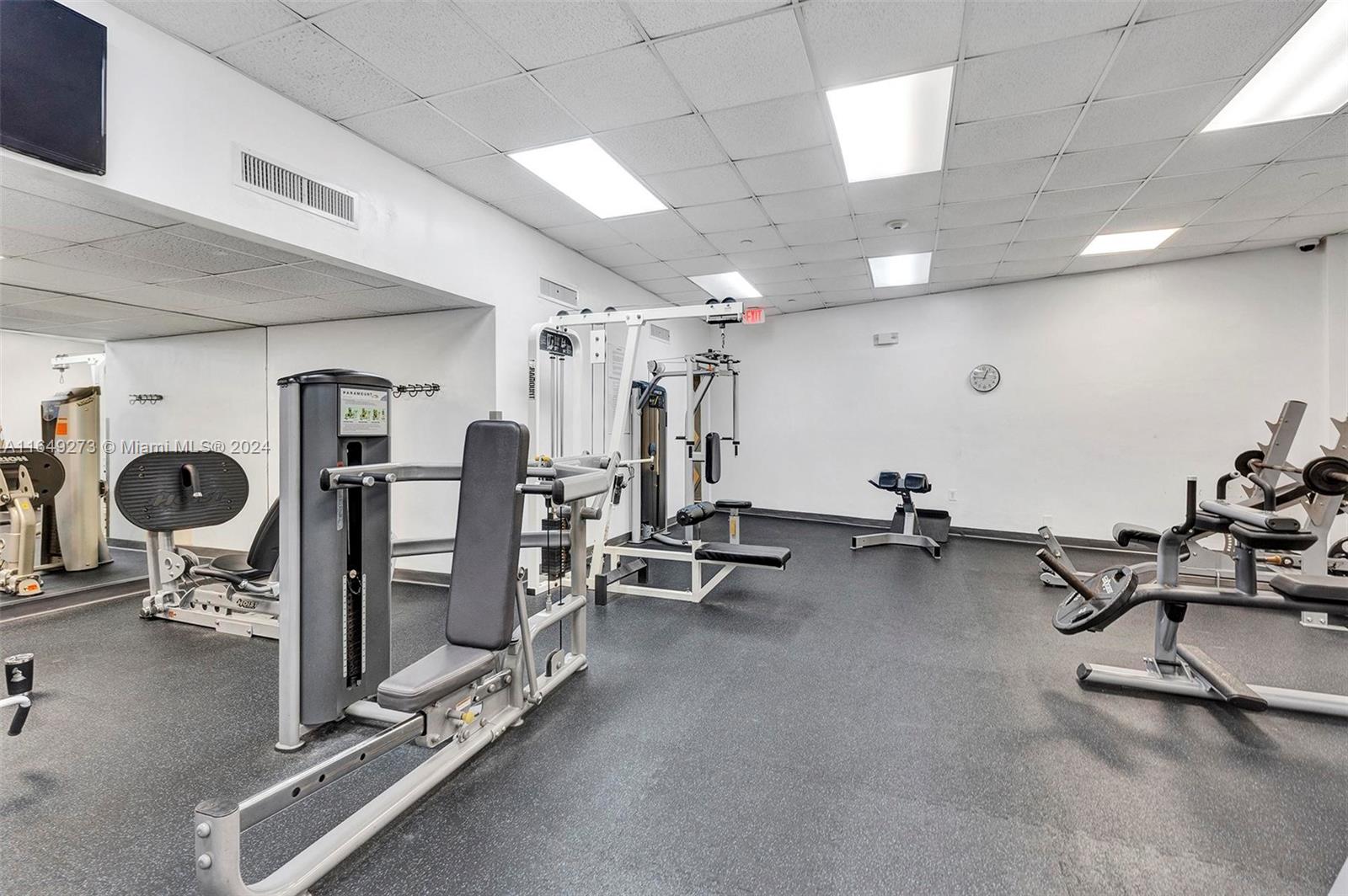 BAY PARK TOWERS CONDO - Residential Lease