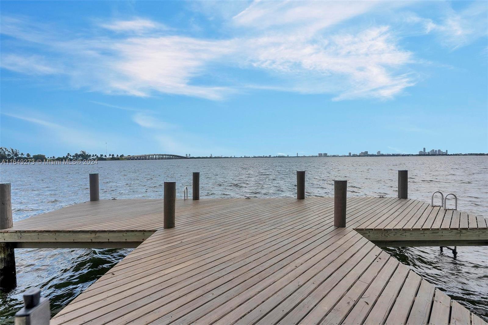BAY PARK TOWERS CONDO - Residential Lease