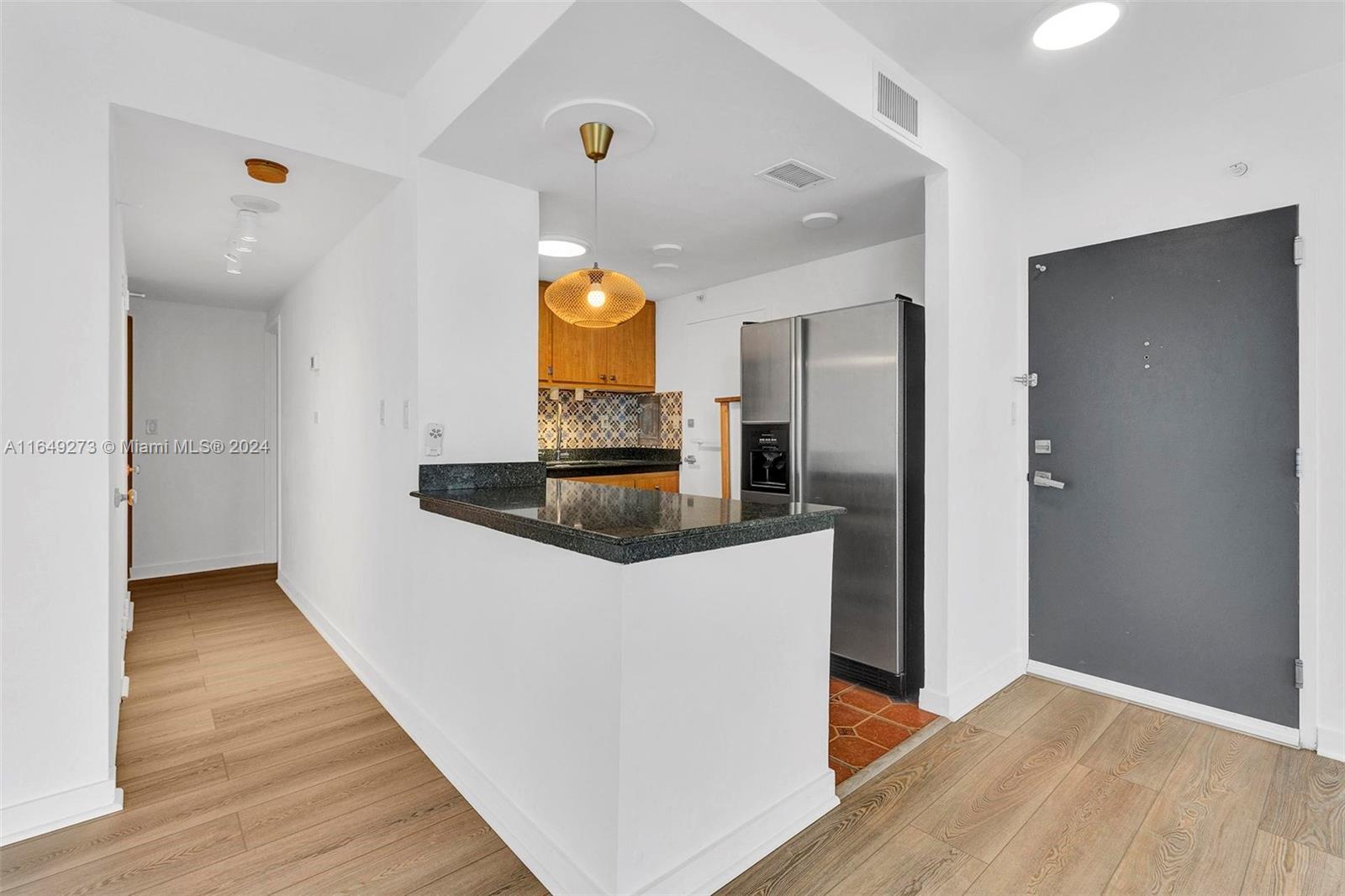 BAY PARK TOWERS CONDO - Residential Lease