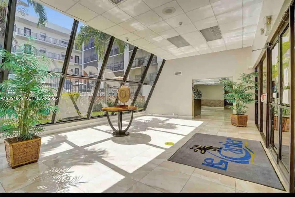 LE CARTIER CONDO - Residential