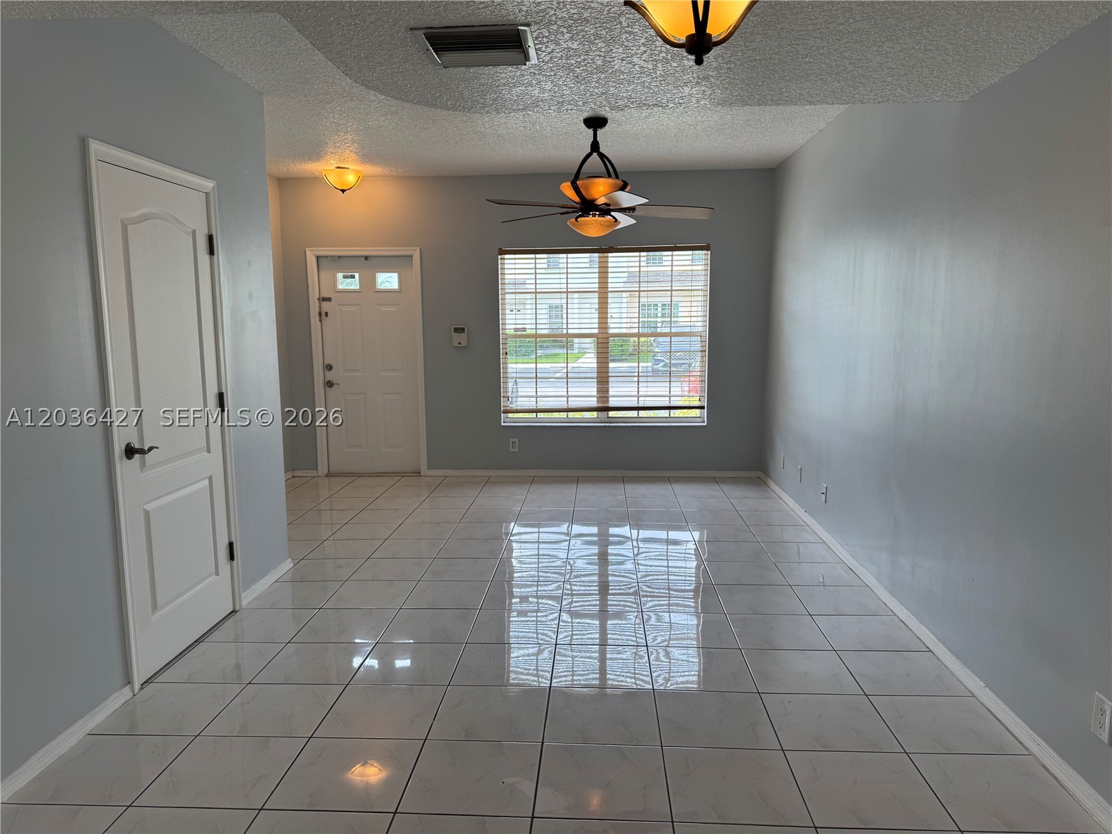 BONAVENTURE 82-43 B A POR - Residential Lease