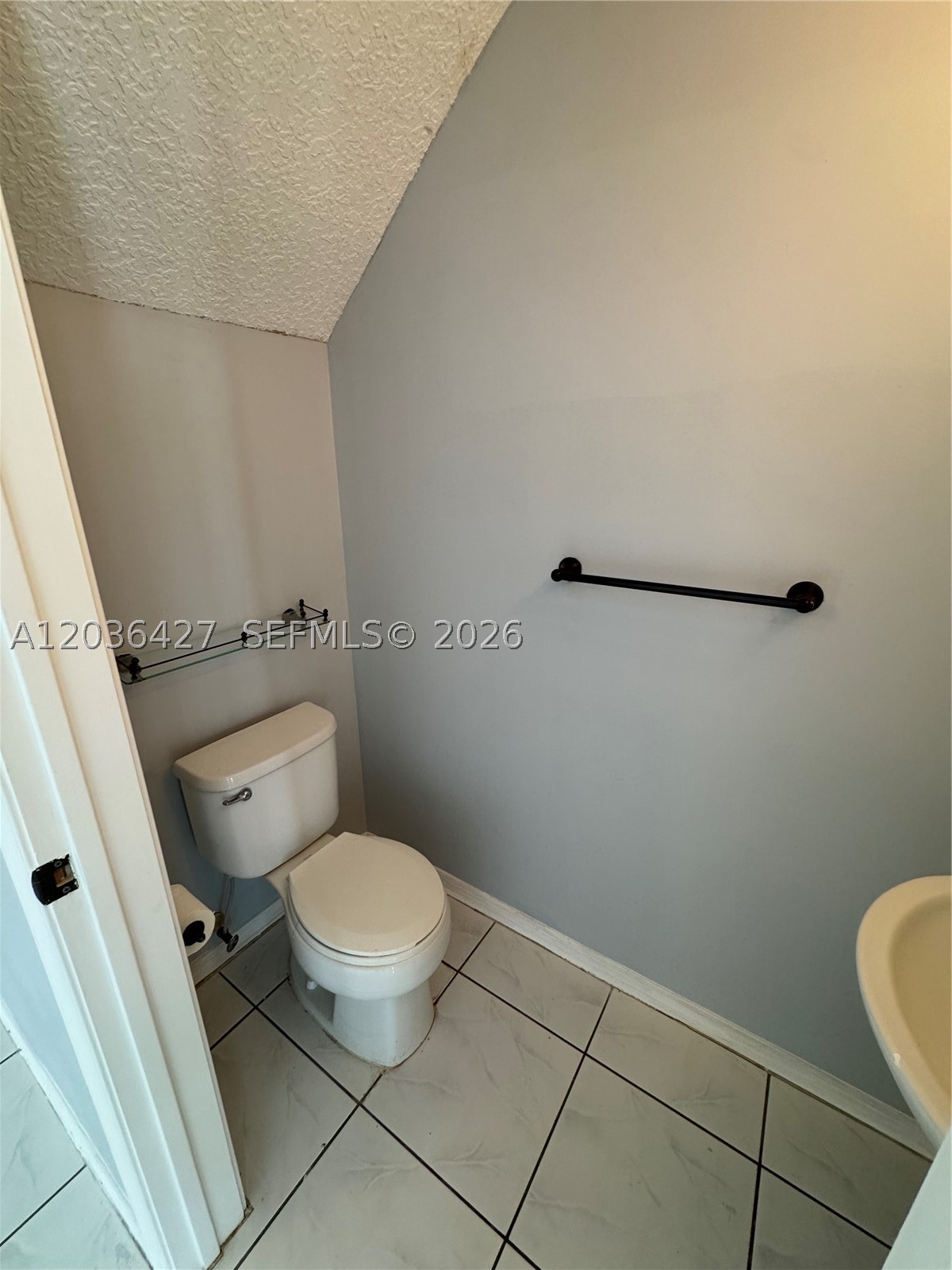 BONAVENTURE 82-43 B A POR - Residential Lease