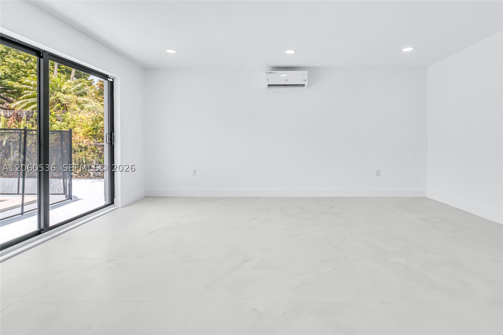 SIERRA 1ST ADDN - Residential