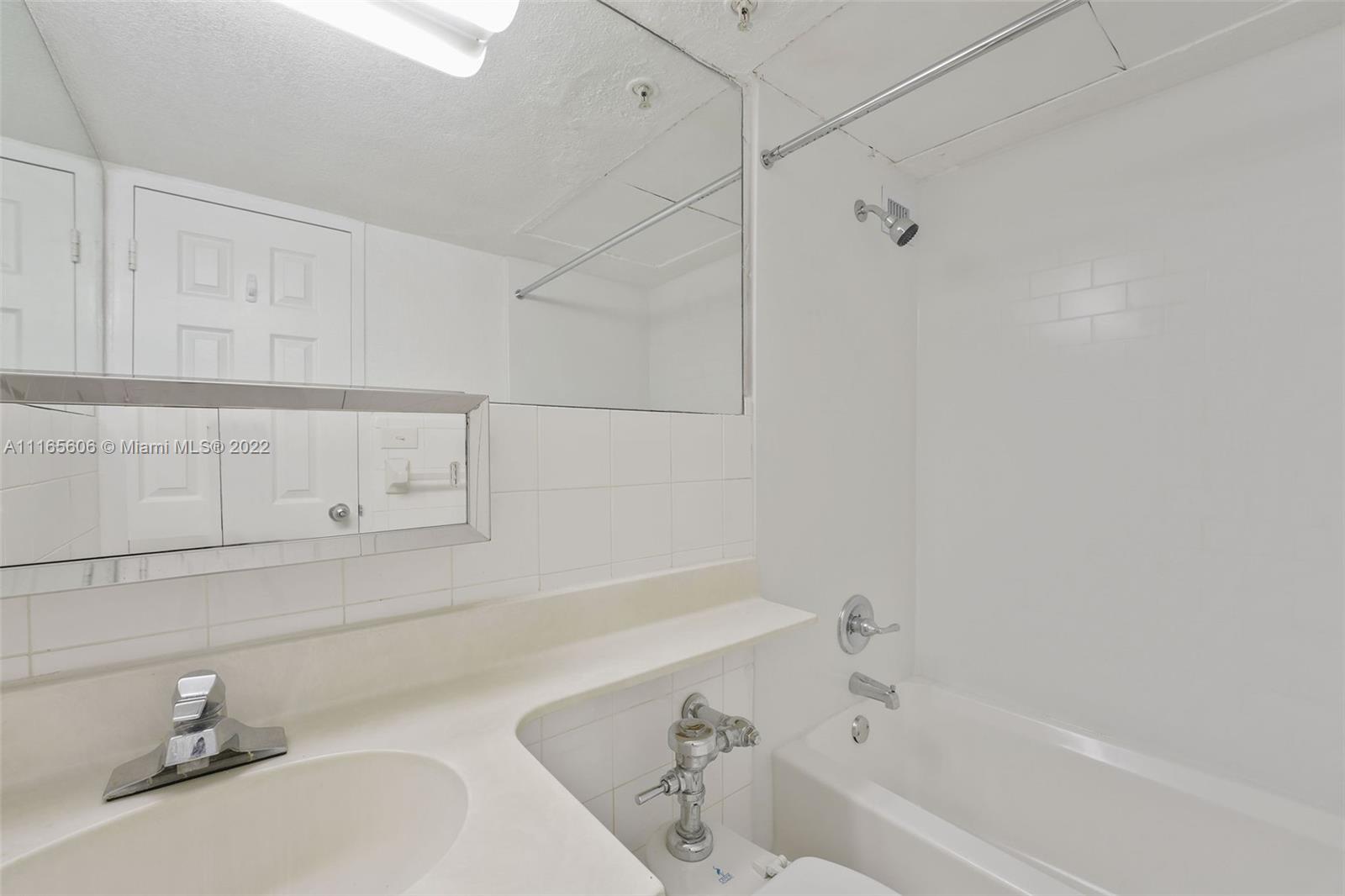 Flamingo Point - Residential Lease