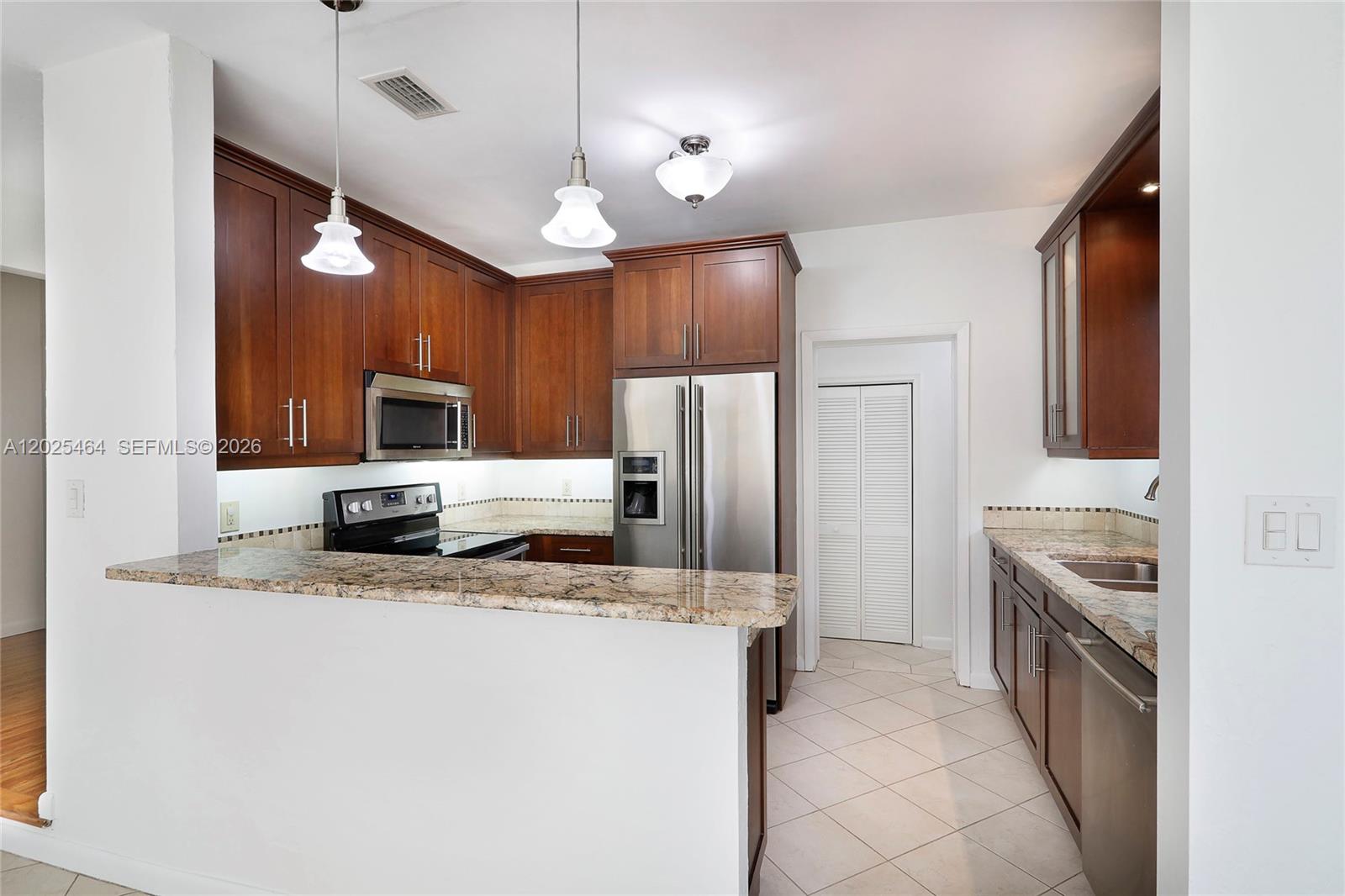 BILTMORE HEIGHTS A SUB - Residential Lease