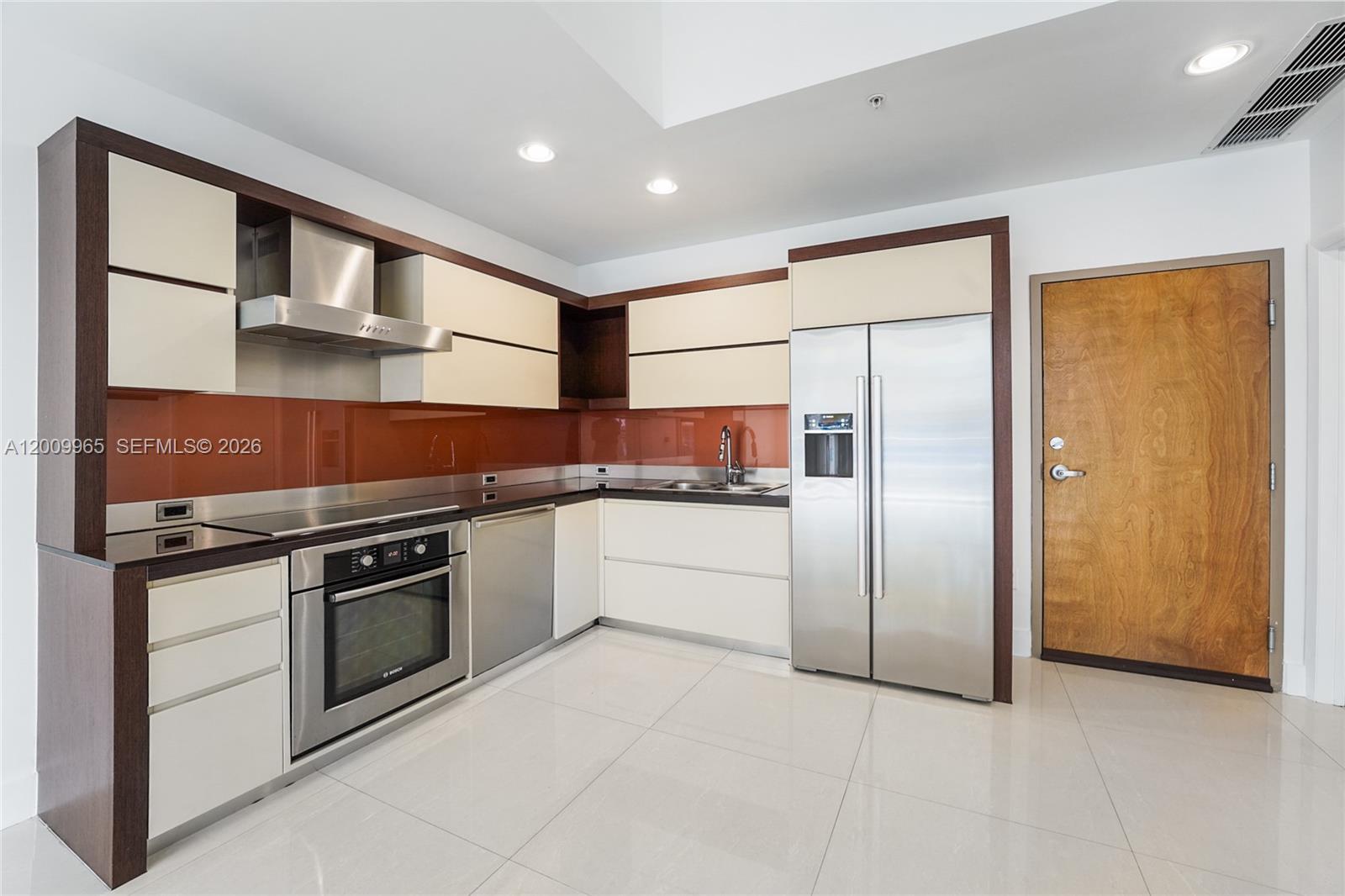ARTEPARK SOUTH CONDO - Residential