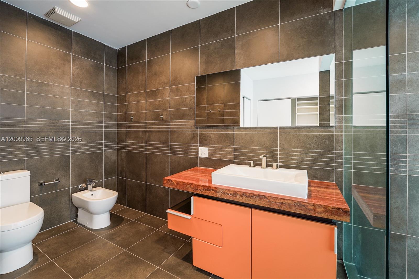 ARTEPARK SOUTH CONDO - Residential