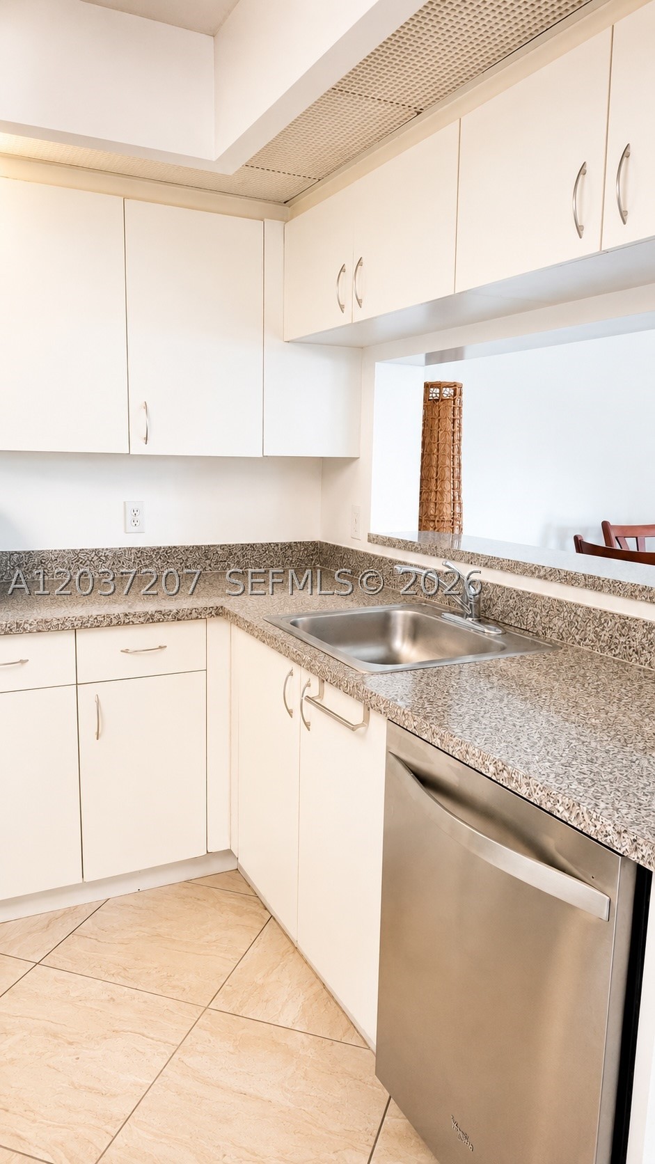 SUFFOLK AT CENTURY VILLAG - Residential