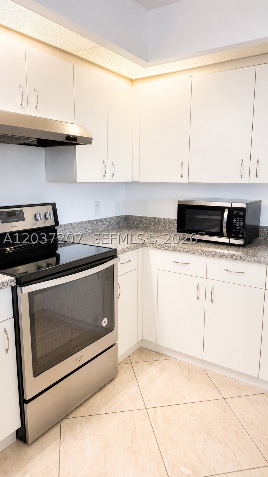 SUFFOLK AT CENTURY VILLAG - Residential