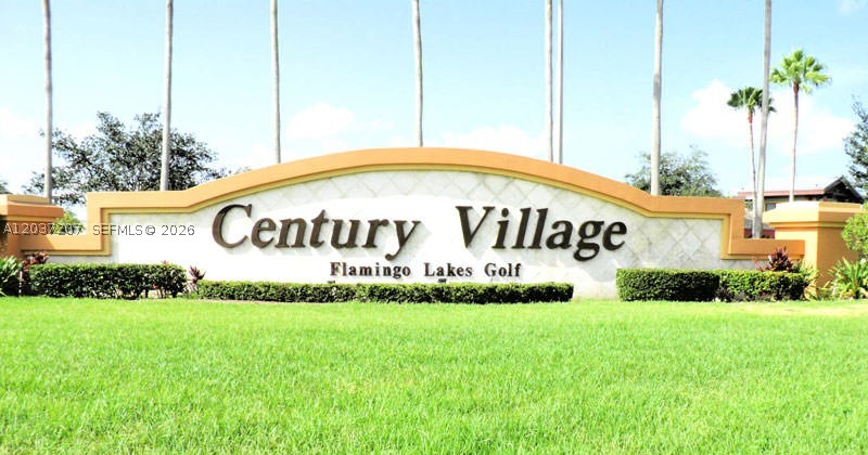 SUFFOLK AT CENTURY VILLAG - Residential
