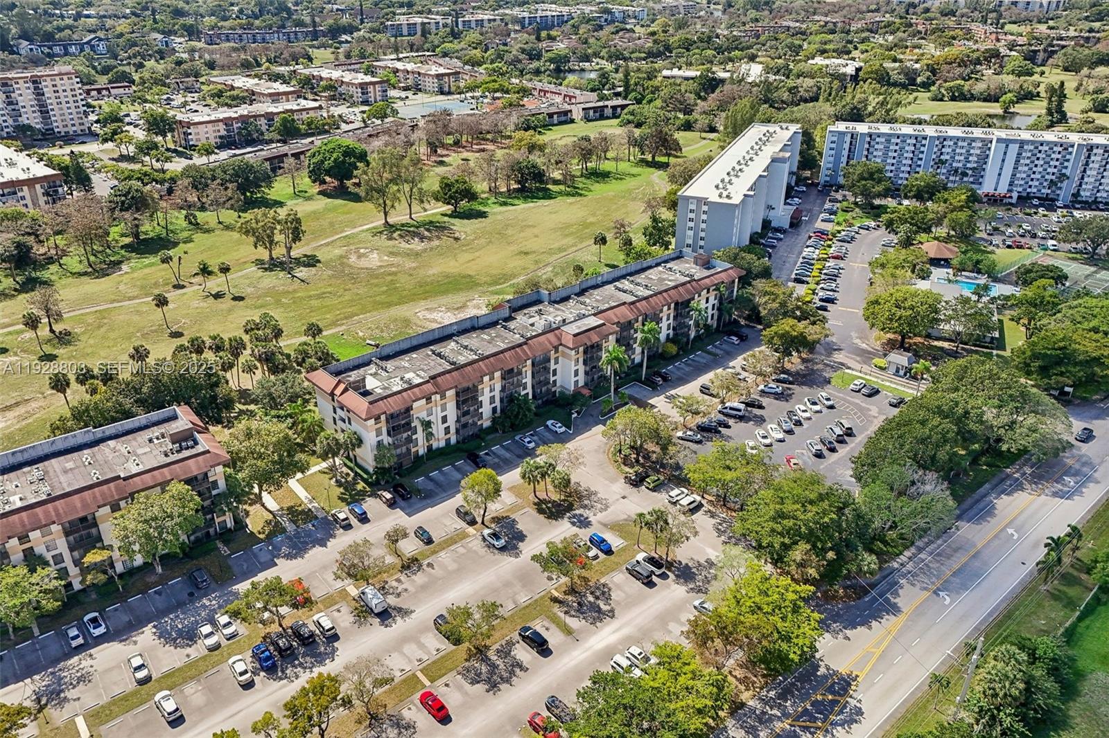 INVERWOOD CONDO - Residential