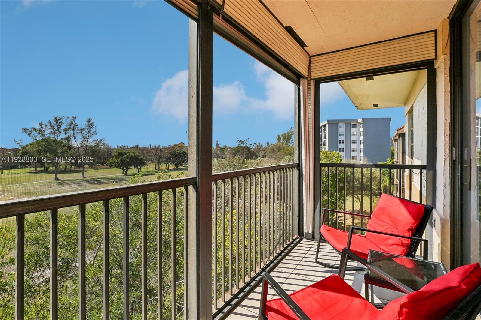 INVERWOOD CONDO - Residential