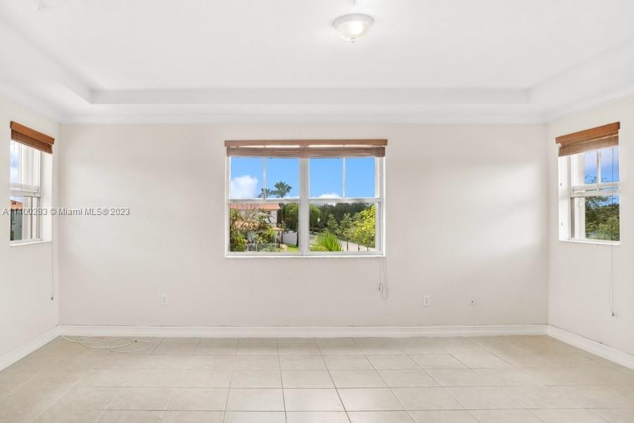 ¤ISLANDS AT DORAL 1ST ADDN - Residential