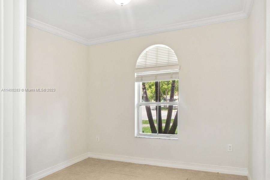 ¤ISLANDS AT DORAL 1ST ADDN - Residential