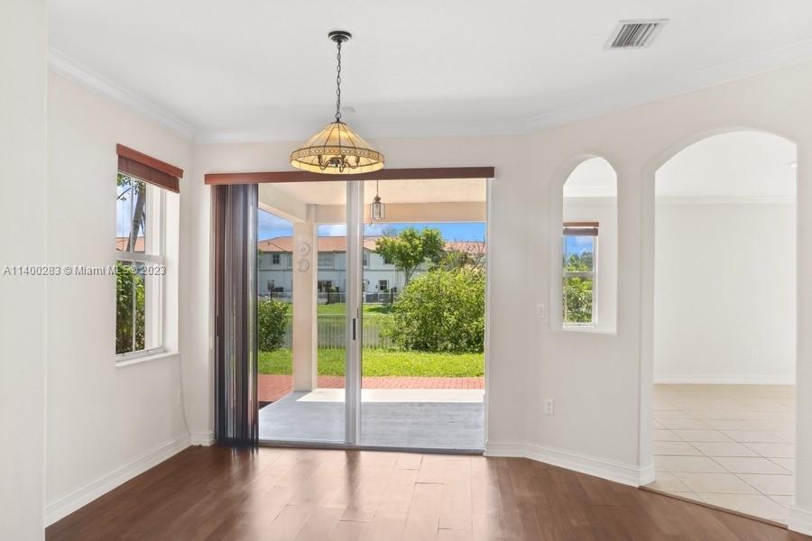 ¤ISLANDS AT DORAL 1ST ADDN - Residential