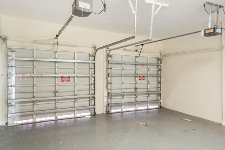 ¤ISLANDS AT DORAL 1ST ADDN - Residential