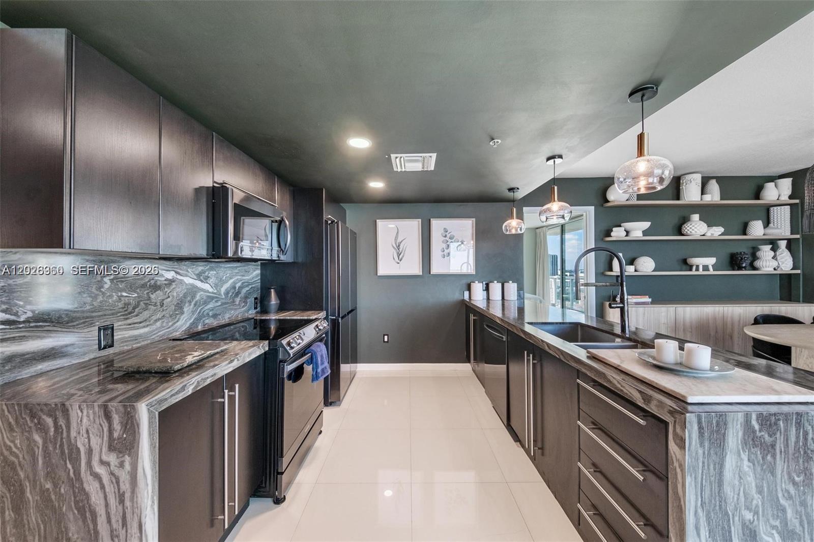 ONYX ON THE BAY CONDO - Residential Lease