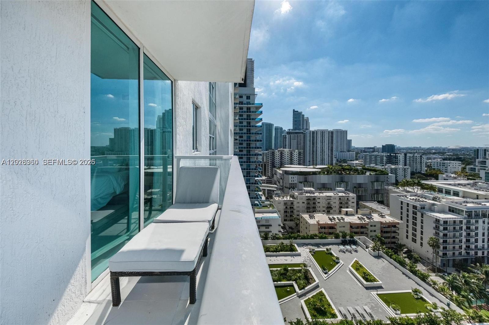 ONYX ON THE BAY CONDO - Residential Lease