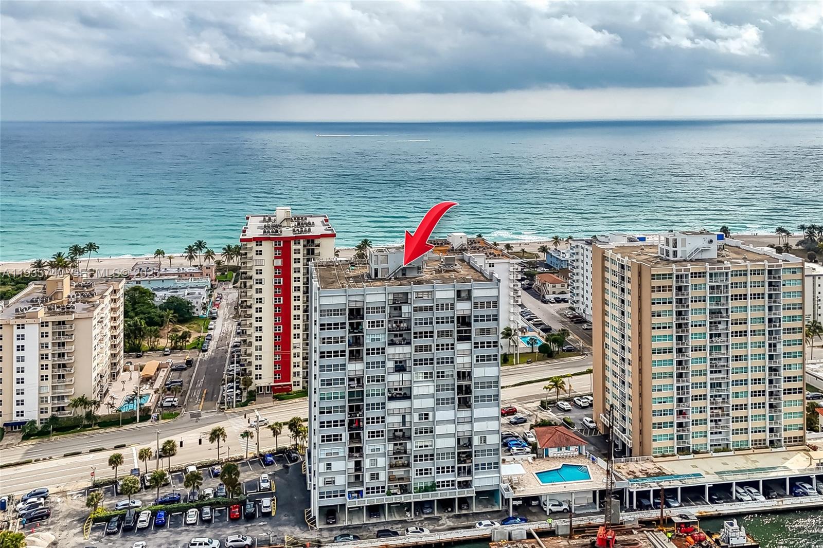 TRAFALGAR TOWERS CONDOMIN - Residential