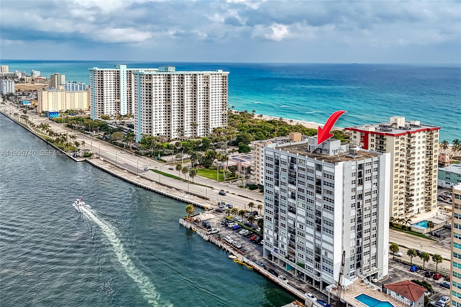 TRAFALGAR TOWERS CONDOMIN - Residential