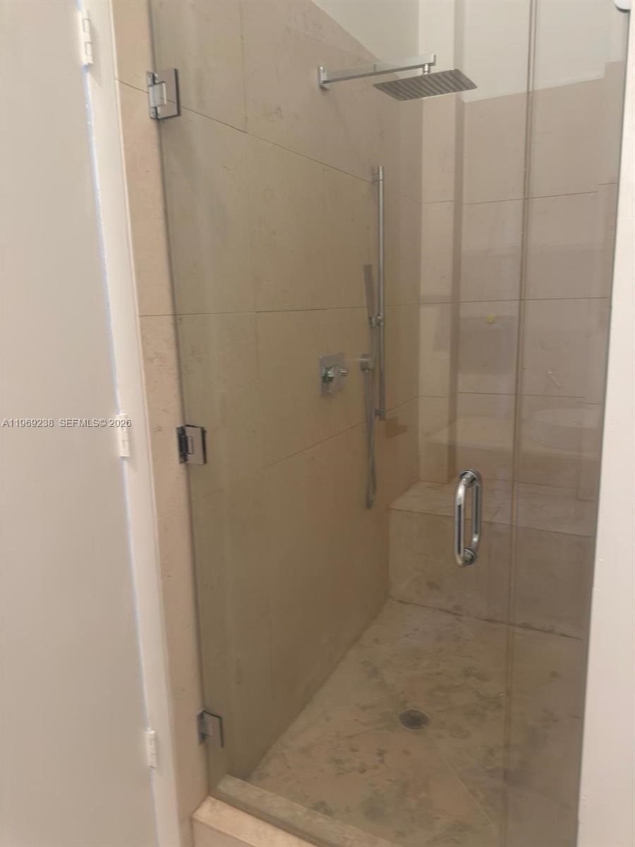 ICONBRICKELL CONDO NO 1 - Residential