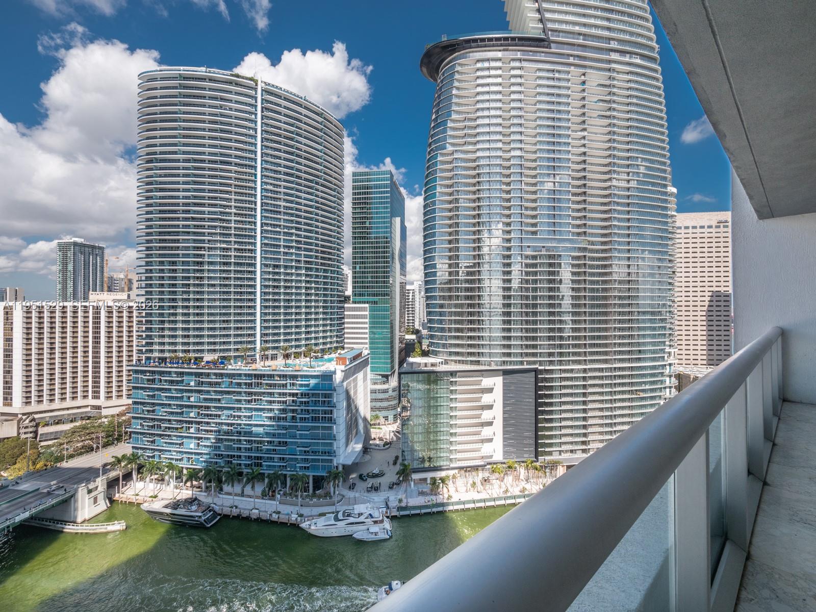 ICONBRICKELL CONDO NO 1 - Residential