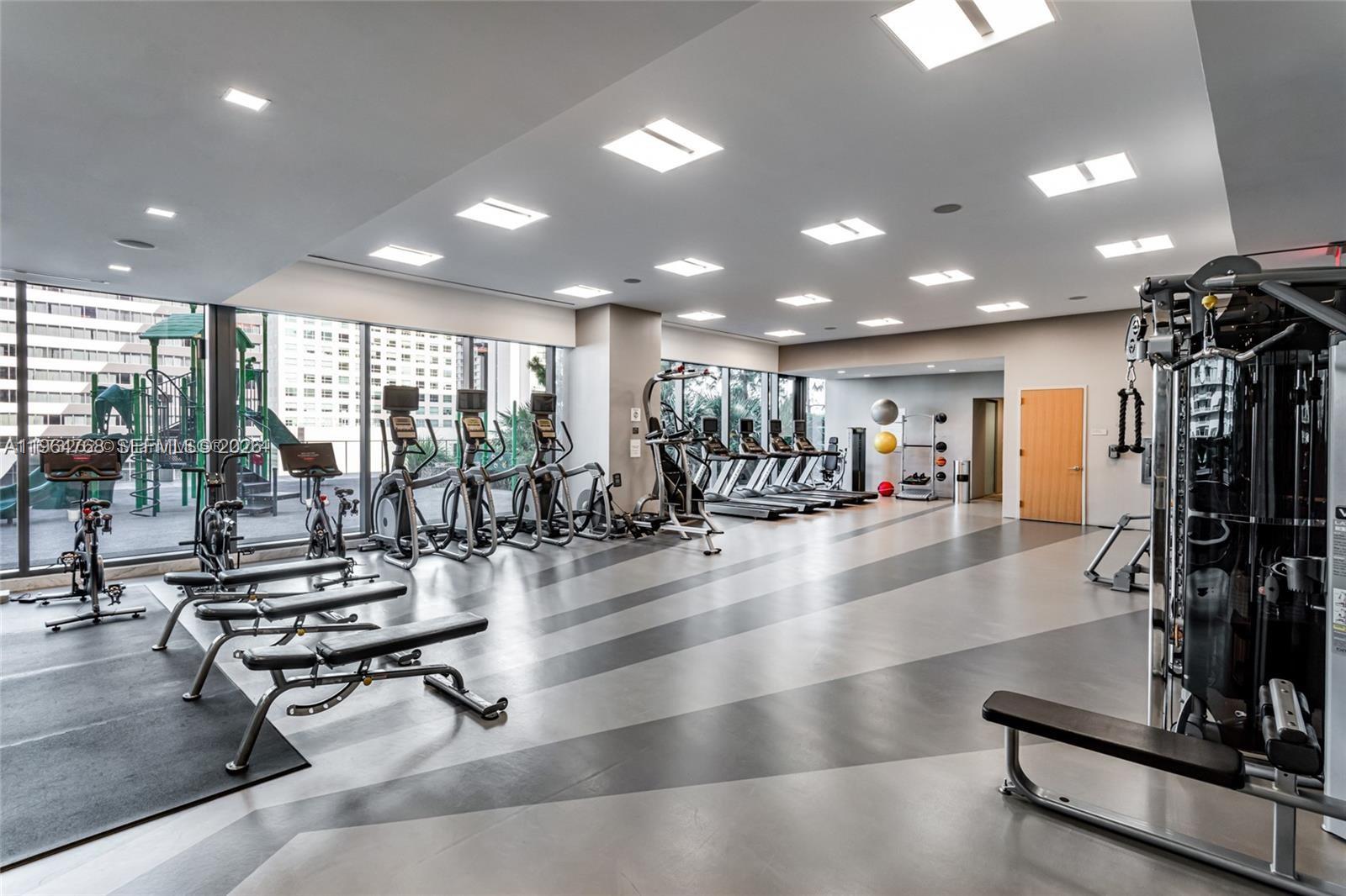RISE CONDO - Residential