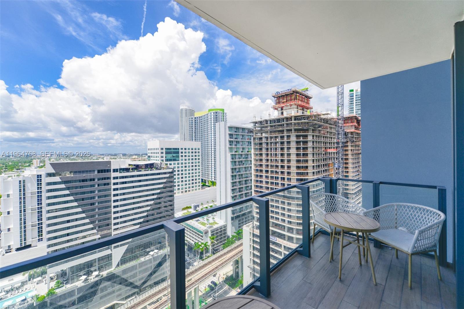 RISE CONDO - Residential