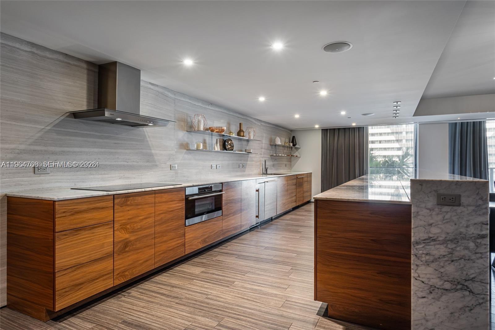 RISE CONDO - Residential