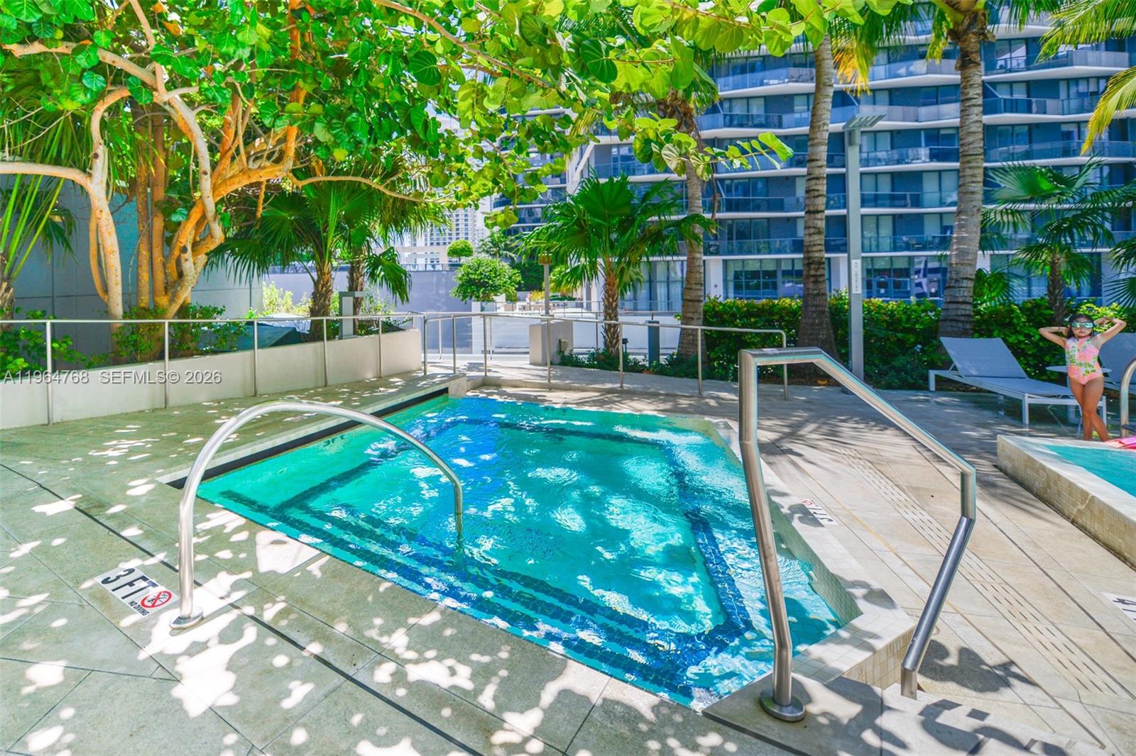 RISE CONDO - Residential