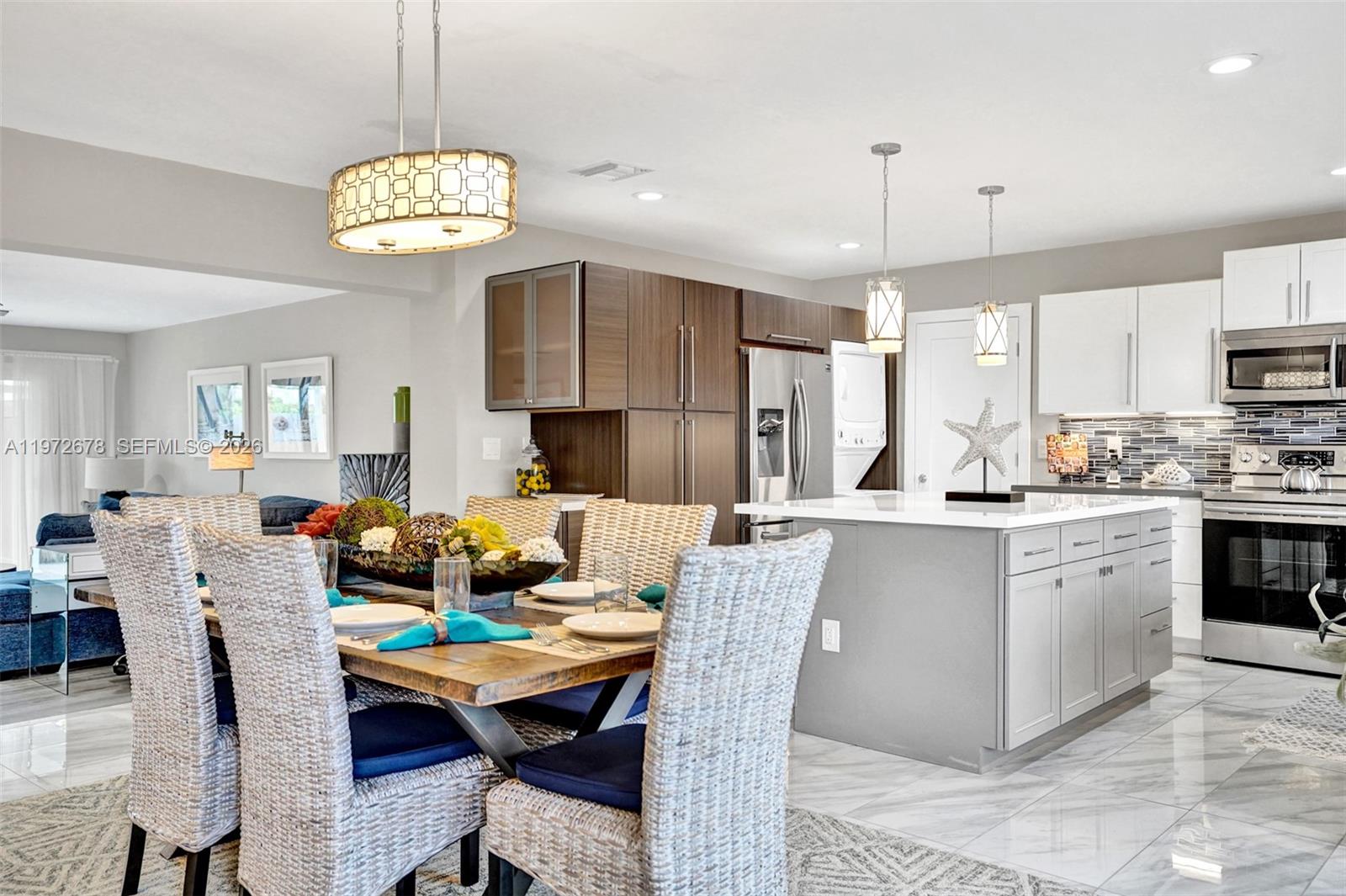 LAKE RIDGE ADDITION - Residential Income