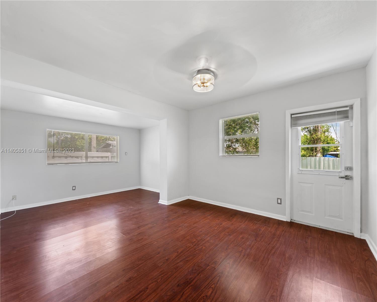 RIVERLAND VILLAGE SEC 1 R - Residential Lease