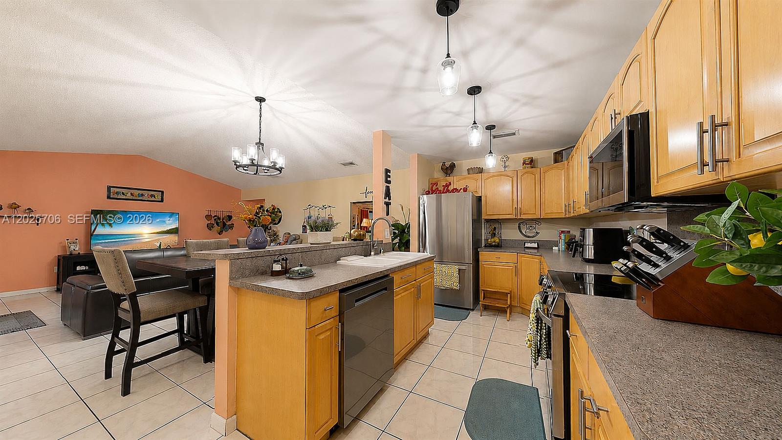 TOWNHOMES OF AUDUBON SOUT - Residential
