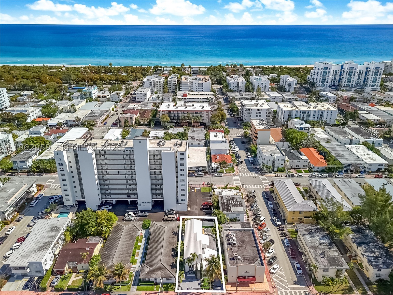 ALTOS DEL MAR NO 3 - Residential