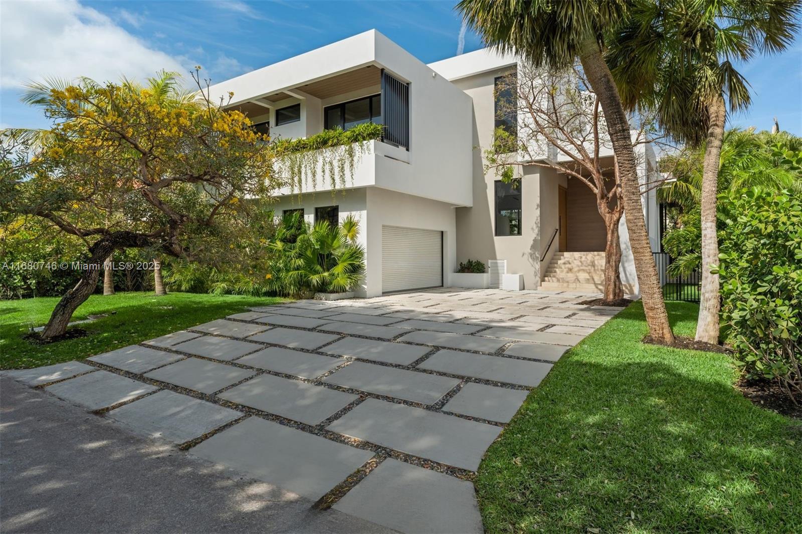 BISCAYNE KEY ESTATES - Residential