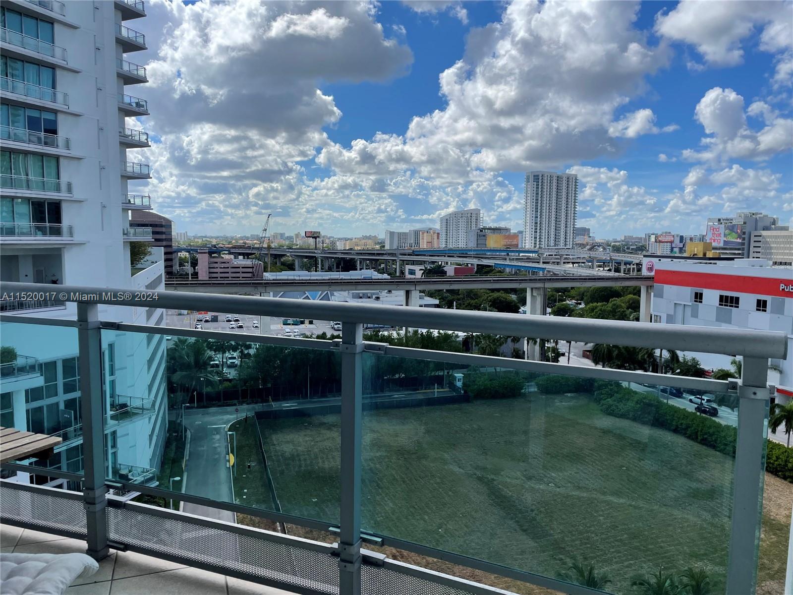 WIND CONDO - Residential Lease