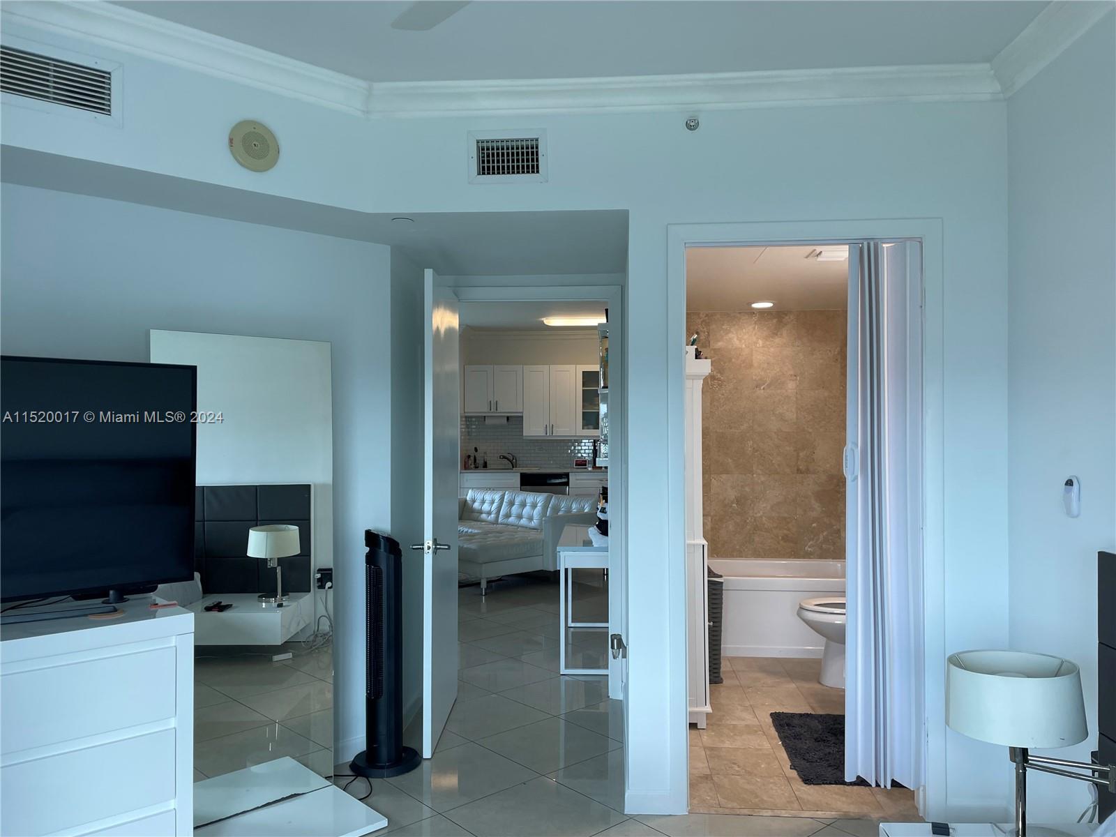 WIND CONDO - Residential Lease