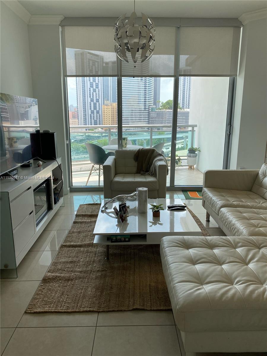 WIND CONDO - Residential Lease