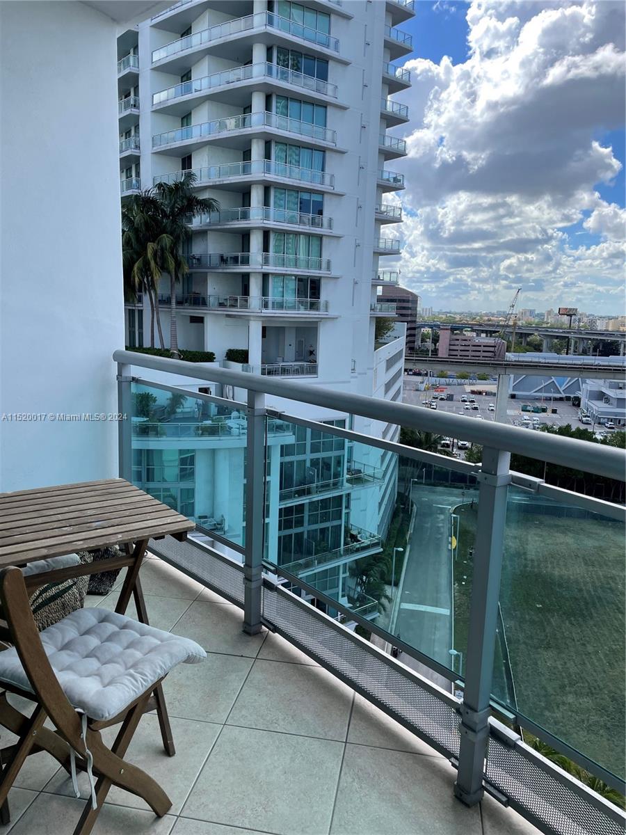 WIND CONDO - Residential Lease