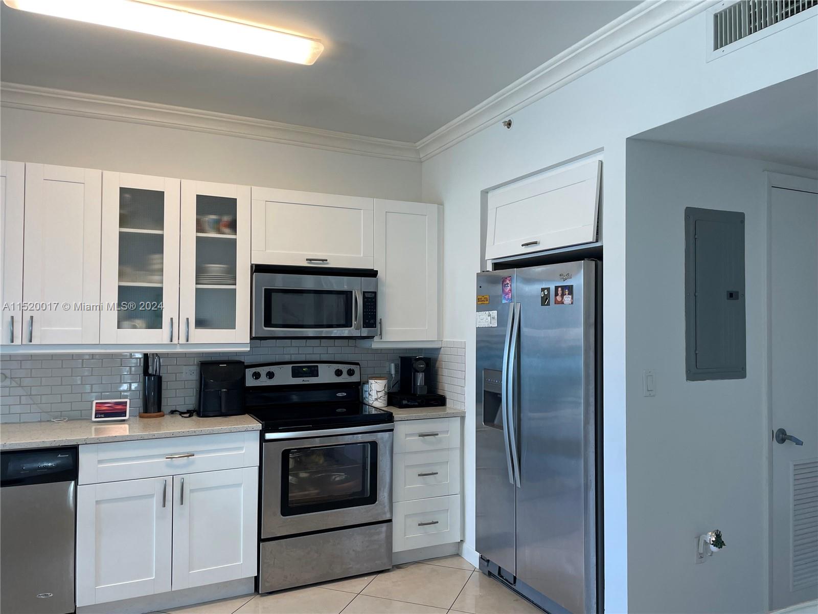 WIND CONDO - Residential Lease