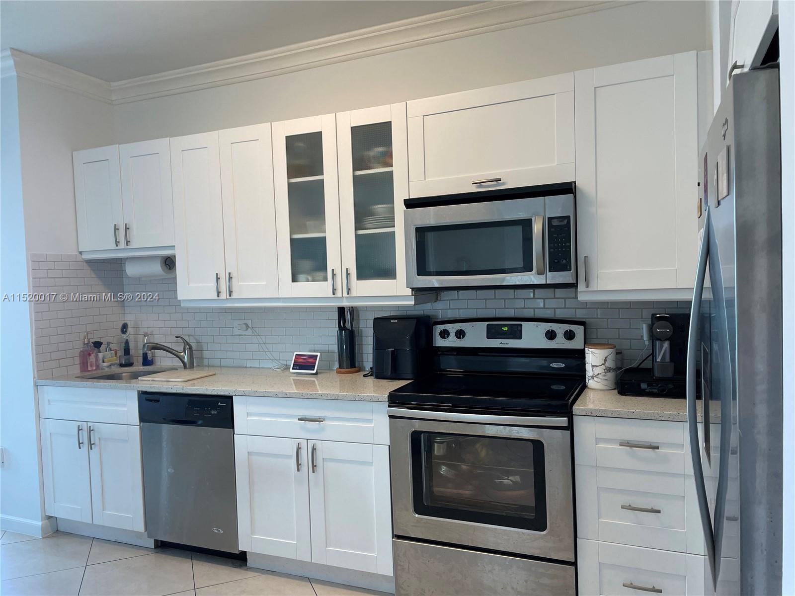 WIND CONDO - Residential Lease