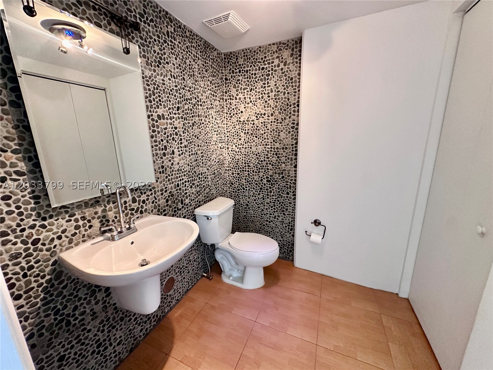 NEO VERTIKA CONDO - Residential Lease