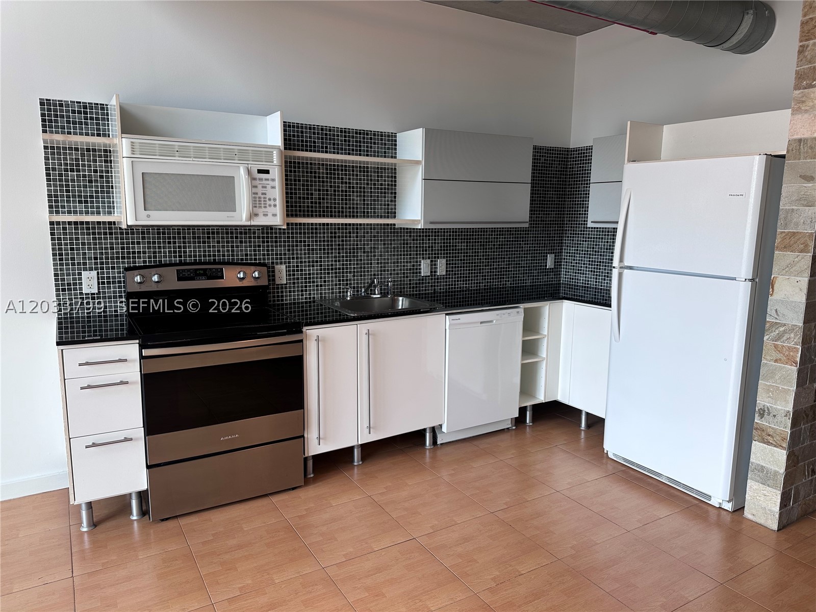 NEO VERTIKA CONDO - Residential Lease
